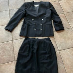 Lauren Alexandria skirt suit